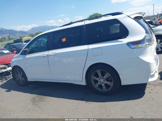 5TDXK3DC2GS758931 Toyota 2gr-fks