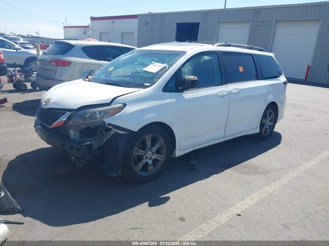 5TDXK3DC2GS758931 Toyota 2gr-fks