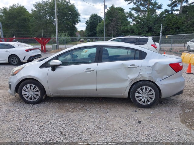 KNADM4A3XH6057706 KIA Rio