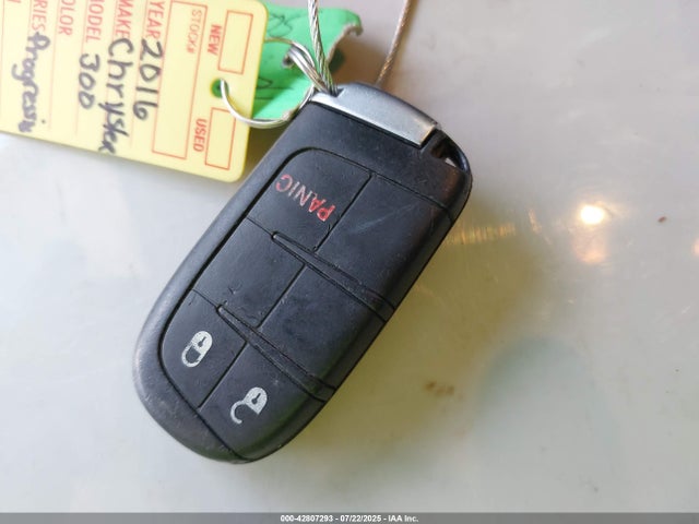Chrysler 2016 2016 2C3CCAAG4GH181362 Image 11