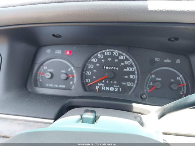 1999 FORD CROWN VICTORIA 2FAFP74W3XX238276 Photo 6