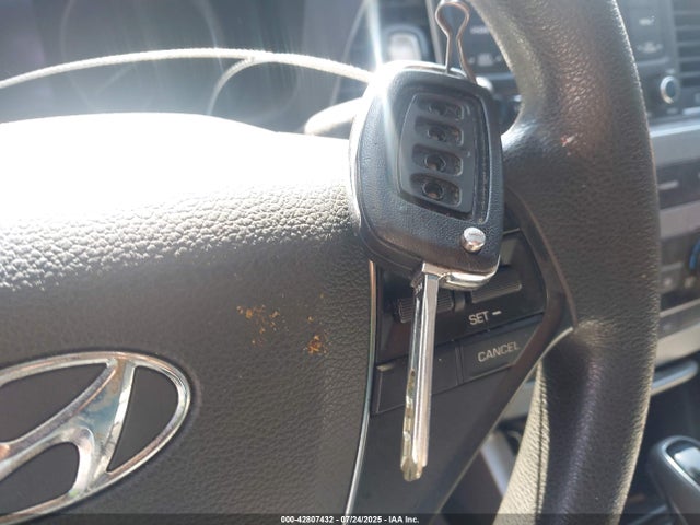 5NPE24AF8HH525056 Hyundai 2017