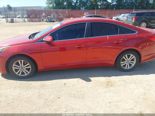 5NPE24AF8HH525056 Hyundai 2017