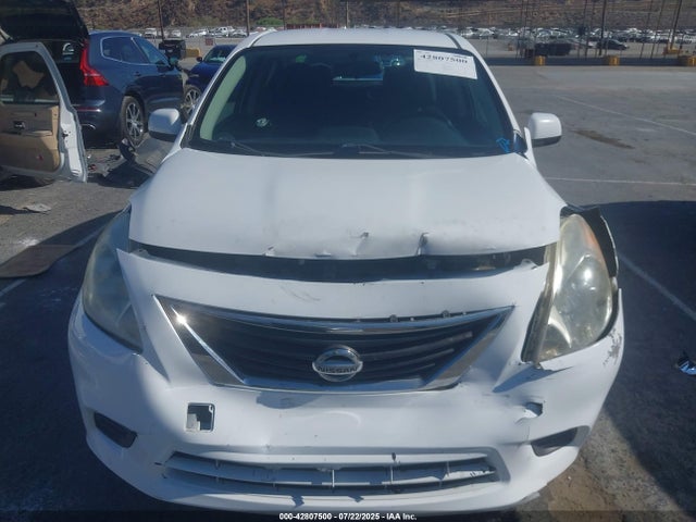 Nissan 2014 2014 3N1CN7AP5EK457439 Image 12
