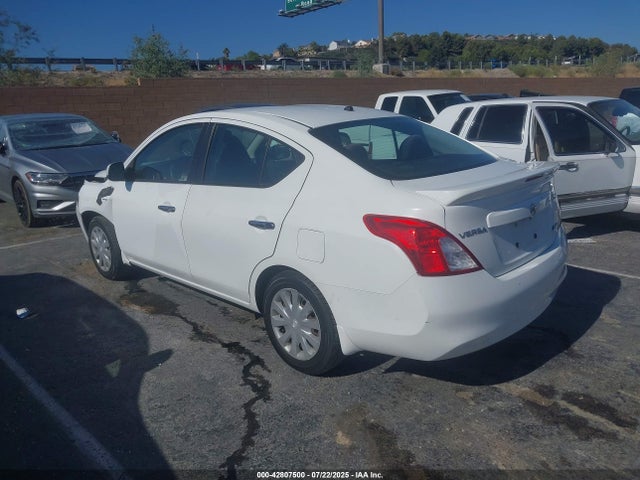 Nissan 2014 2014 3N1CN7AP5EK457439 Image 3