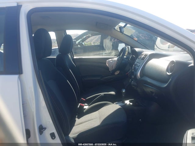 Nissan 2014 2014 3N1CN7AP5EK457439 Image 5