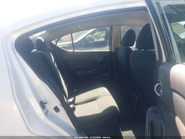 Nissan 2014 2014 3N1CN7AP5EK457439 Image 8
