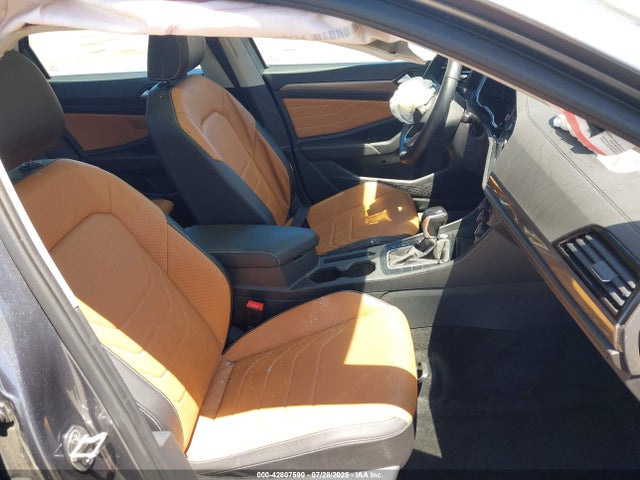 3VWGM7BU8RM039891 Volkswagen tsi