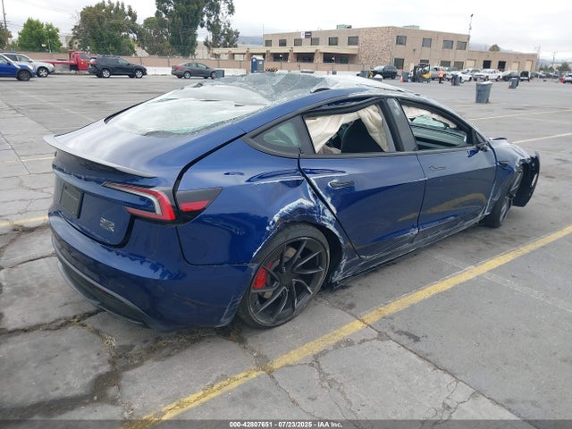 2025 TESLA MODEL 3 5YJ3E1ET7SF029667 Photo 3