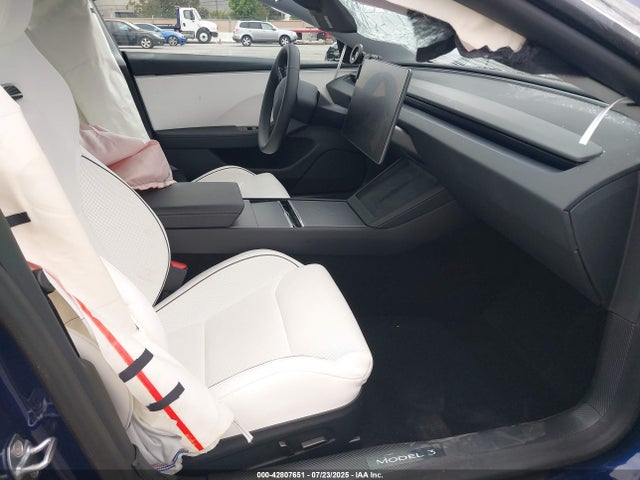 2025 TESLA MODEL 3 5YJ3E1ET7SF029667 Photo 4