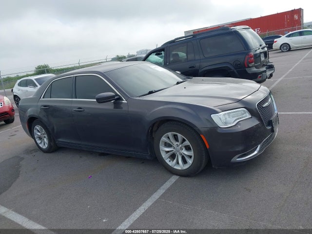 Chrysler 300 2015 2C3CCAAG2FH766519 Image 13