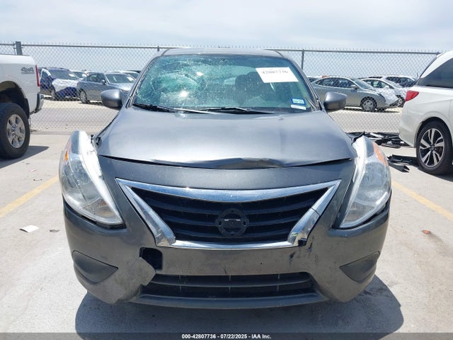 3N1CN7AP5JL818950 Nissan Versa