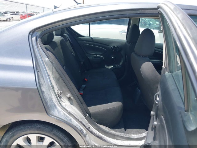 3N1CN7AP5JL818950 Nissan Versa