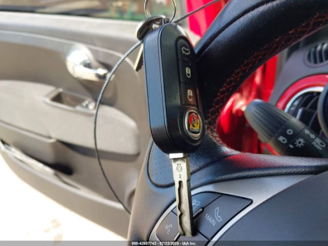 2017 FIAT 500C 3C3CFFJH7HT648067 Photo 10