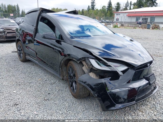 2022 TESLA MODEL X 7SAXCDE56NF337026 Photo 0