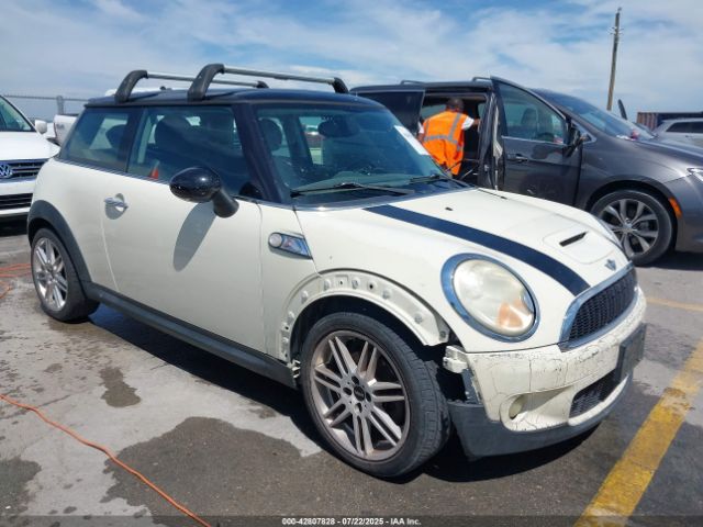 2007 MINI COOPER S WMWMF73567TL89619 Photo 0