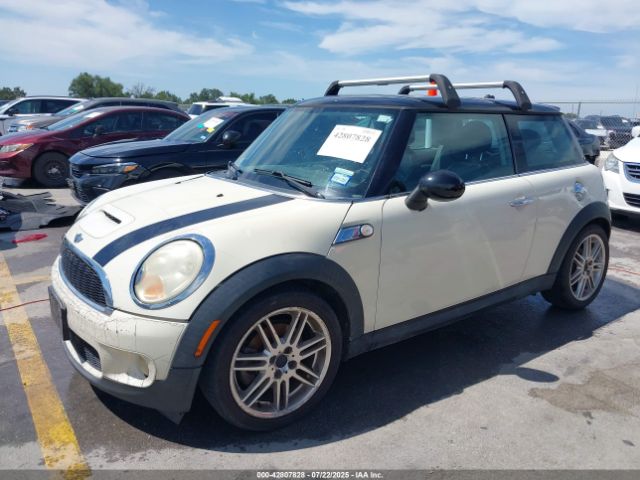 2007 MINI COOPER S WMWMF73567TL89619 Photo 1