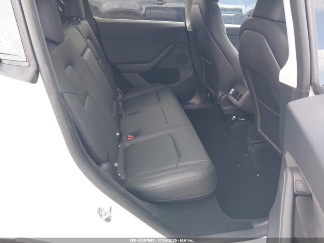 2024 TESLA MODEL Y 7SAYGDEE9RA331202 Photo 7