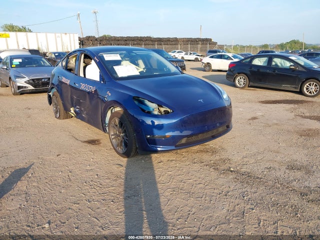 2025 TESLA MODEL Y 7SAYGDEE5SF261108 Photo 0