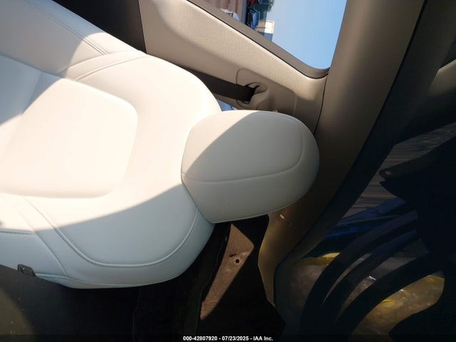 7SAYGDEE5SF261108 Tesla Model Y