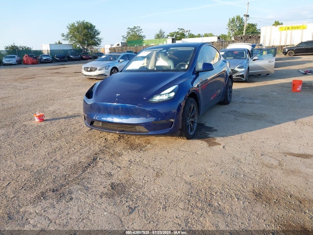 2025 TESLA MODEL Y 7SAYGDEE5SF261108 Photo 1