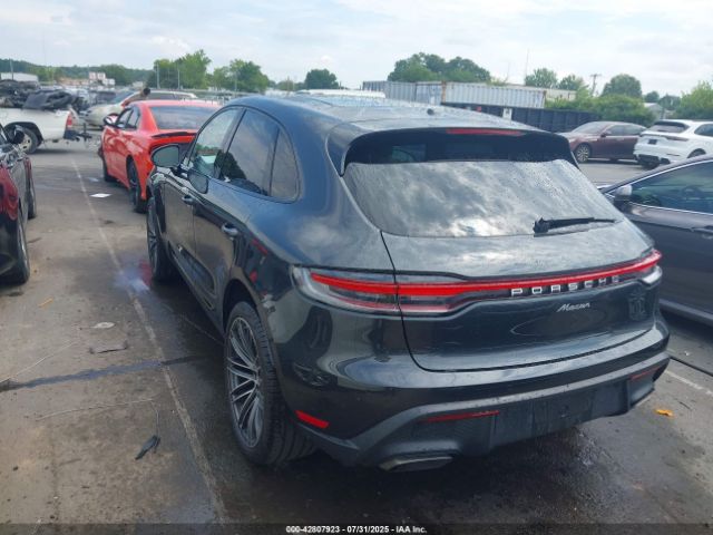2024 PORSCHE MACAN WP1AA2A51RLB07995 Photo 2
