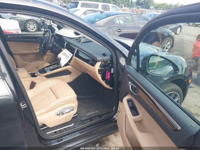2024 PORSCHE MACAN WP1AA2A51RLB07995 Photo 4