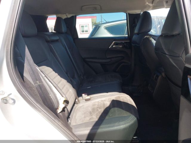2023 MITSUBISHI OUTLANDER JA4J4UA87PZ012019 Photo 7