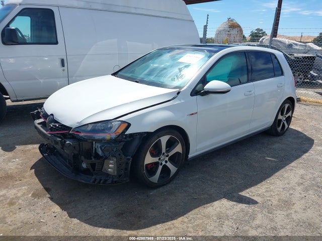 3VW4T7AU4GM041187 Volkswagen 2016