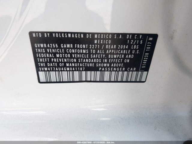 3VW4T7AU4GM041187 Volkswagen 2016