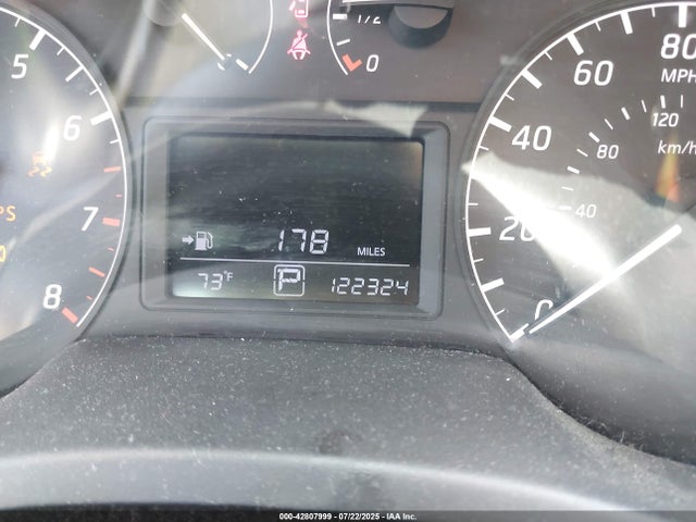 3N1AB7AP0HY215479 Nissan 2017