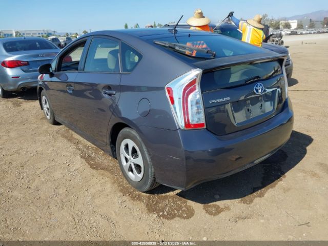 2014 TOYOTA PRIUS JTDKN3DU5E1735809 Photo 2