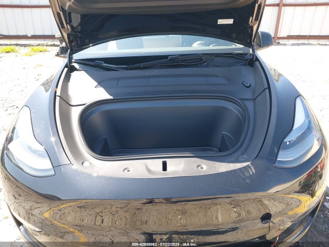 2024 TESLA MODEL Y 7SAYGDED4RA332118 Photo 9