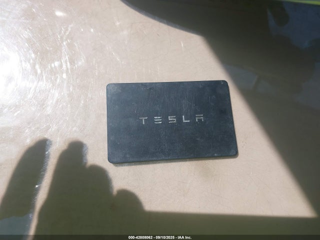 2024 TESLA MODEL Y 7SAYGDED4RA332118 Photo 10