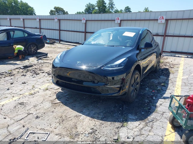 2024 TESLA MODEL Y 7SAYGDED4RA332118 Photo 1