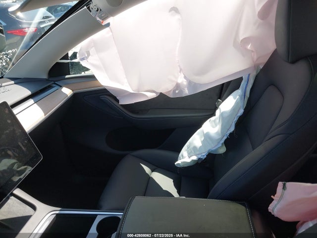 2024 TESLA MODEL Y 7SAYGDED4RA332118 Photo 4