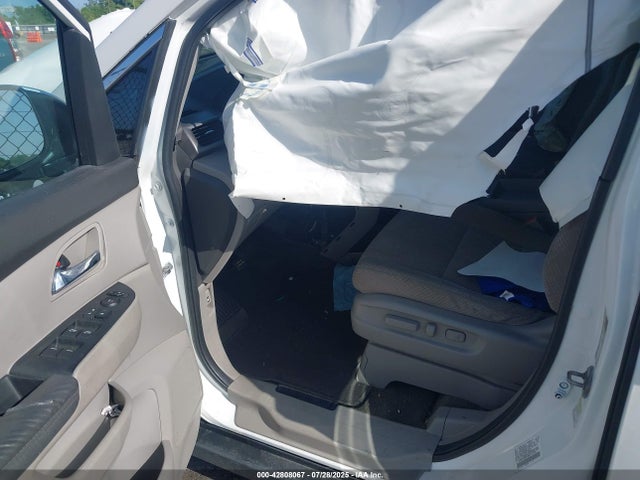 5FNRL5H30GB158697 Honda j35z8