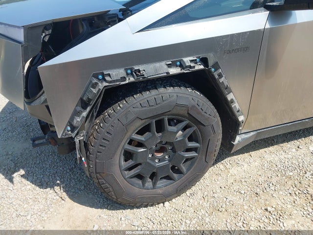2024 TESLA CYBERTRUCK 7G2CEHED7RA007352 Photo 5