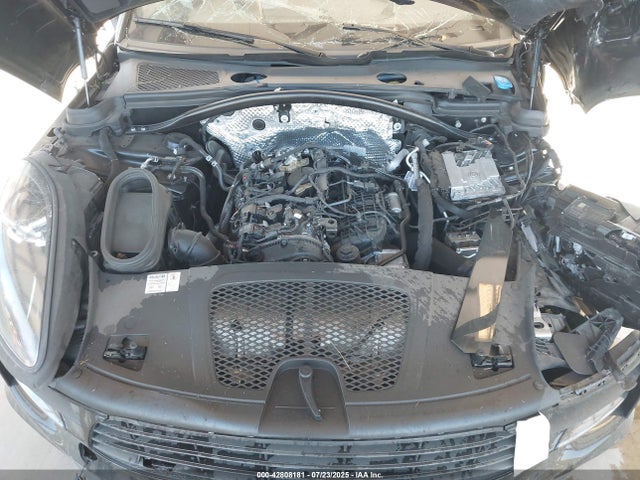 Porsche 2019 2019 WP1AA2A58KLB02282 Image 10