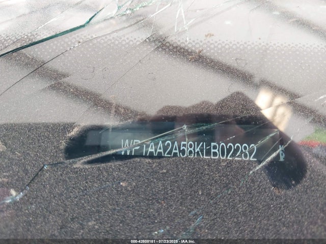 Porsche 2019 2019 WP1AA2A58KLB02282 Image 9