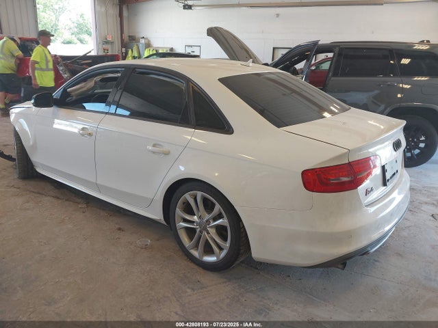 2015 AUDI S4 WAUBGAFL0FA114723 Photo 2