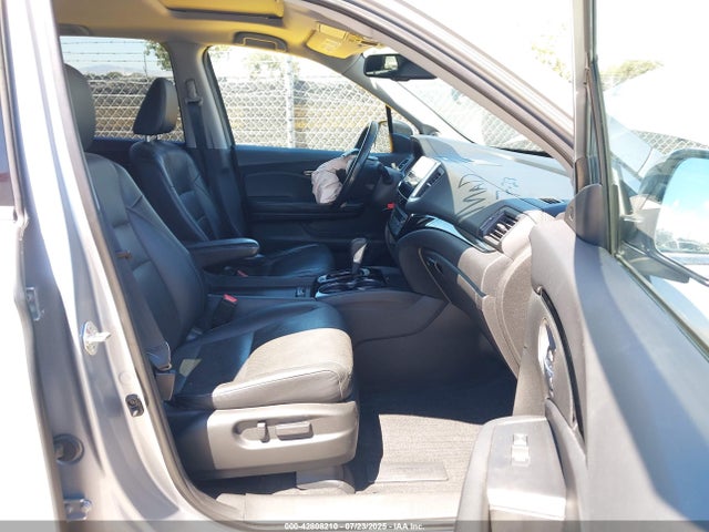 Honda j35y6 2018 5FPYK3F70JB012520 Image 5