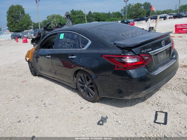 1N4AL3AP5HC245143 Nissan 2017