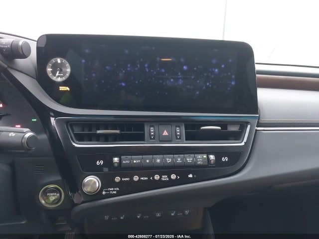 58ADA1C15SU059053 Lexus a25a-fxs