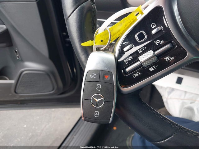 W1N4M4GB0PW319984 Mercedes-Benz m260