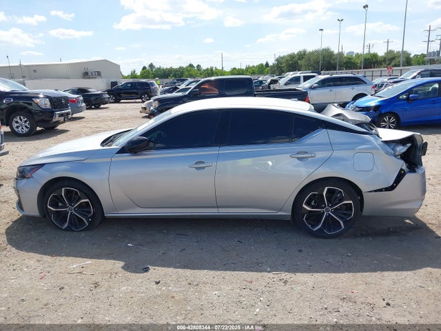 Nissan 2024 2024 1N4BL4CV2RN391463 Image 13