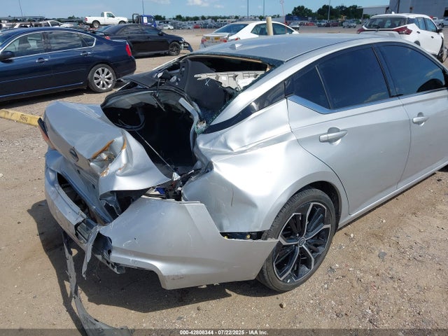 Nissan 2024 2024 1N4BL4CV2RN391463 Image 16