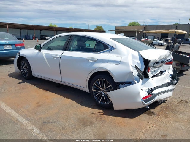58ADA1C10SU065116 Lexus a25a-fxs