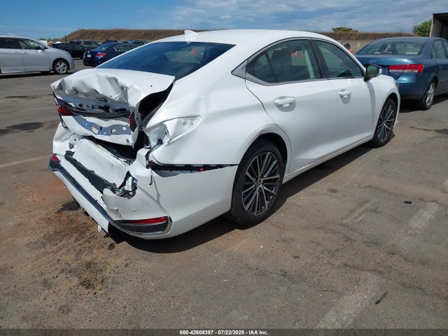 58ADA1C10SU065116 Lexus a25a-fxs