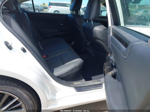 58ADA1C10SU065116 Lexus a25a-fxs